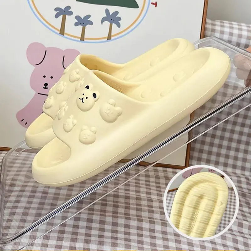 Quid ursi Slippers miscere consolationem, style et functionality?